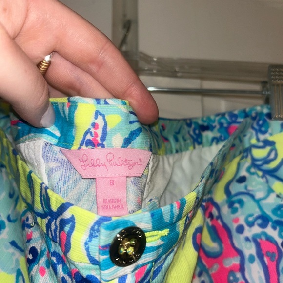 Lilly Pulitzer Adie Shorts - Picture 2 of 3